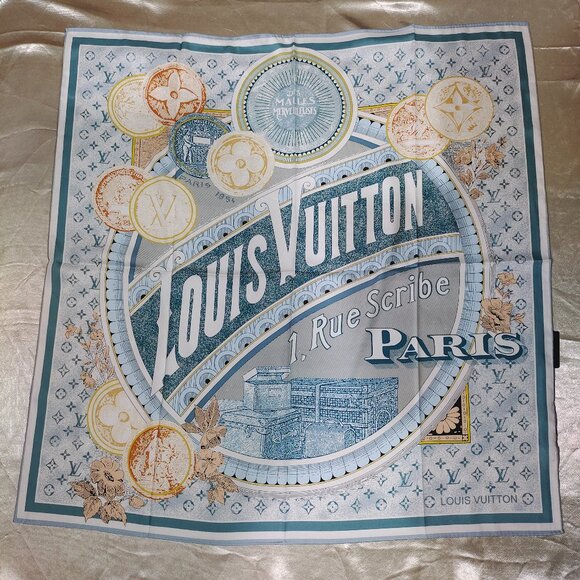 Louis Vuitton Blue Square Silk Scarf With Monogram Print - Picture 1 of 5